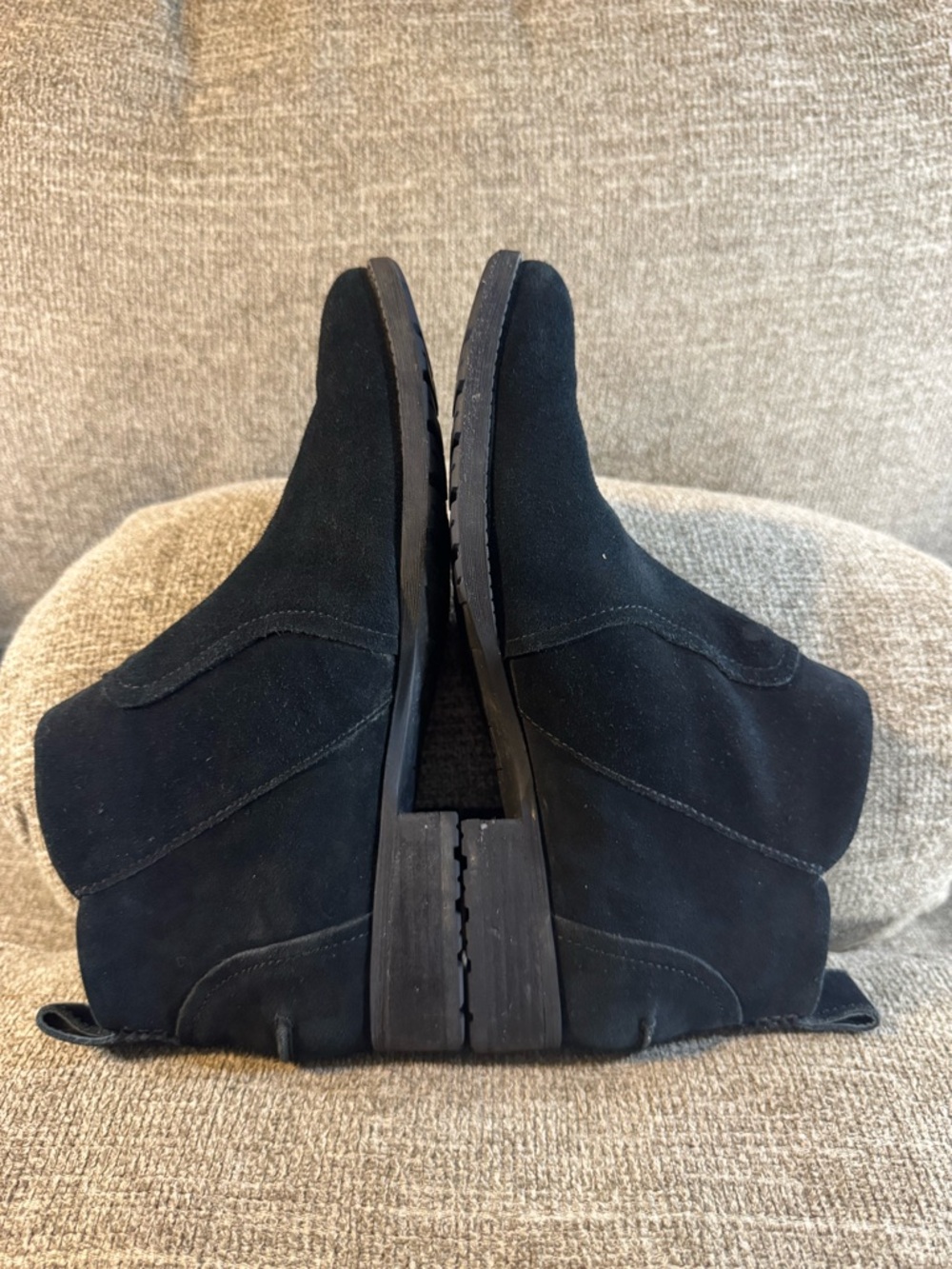 UGG Women's Aureo Black Ankle Boot with Side Zip Size 9 - Picture 4 of 12